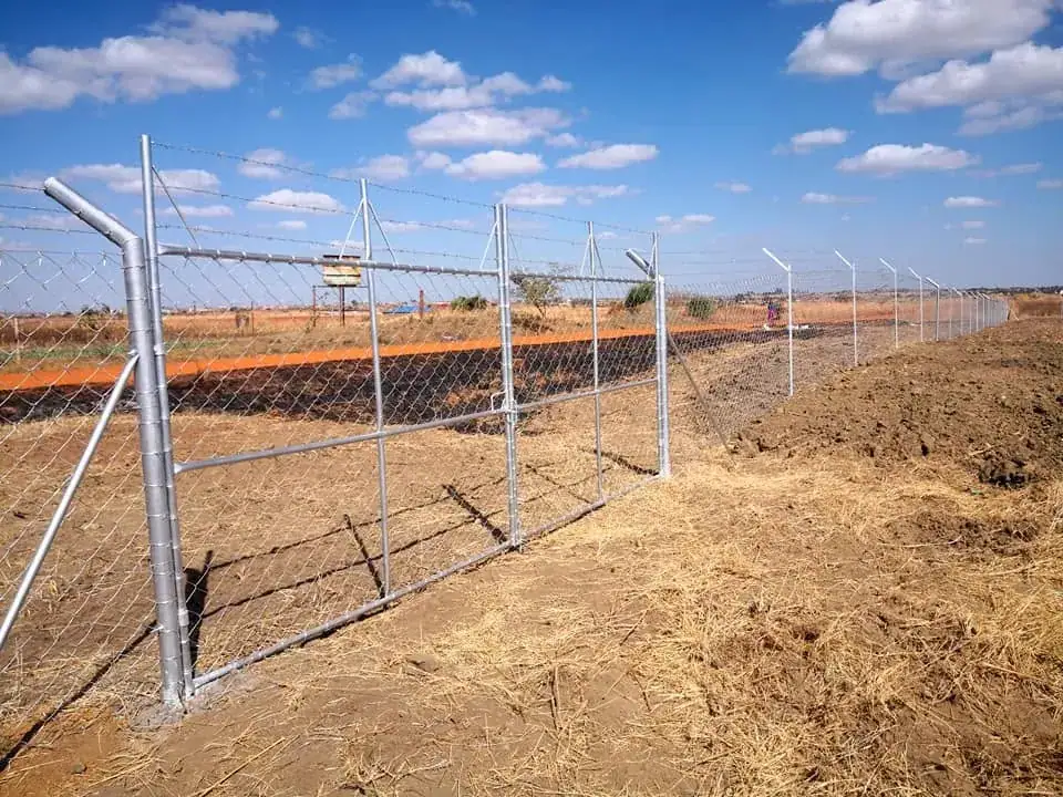 Framans Securities fencing installation and on-site project photo 1