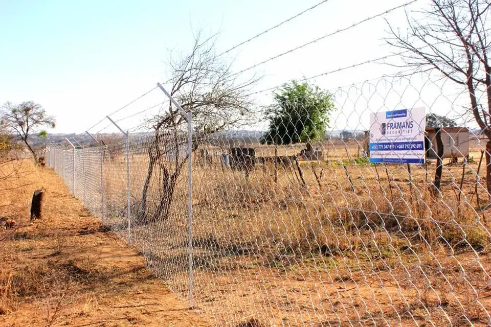 Framans Securities fencing installation and on-site project photo 6