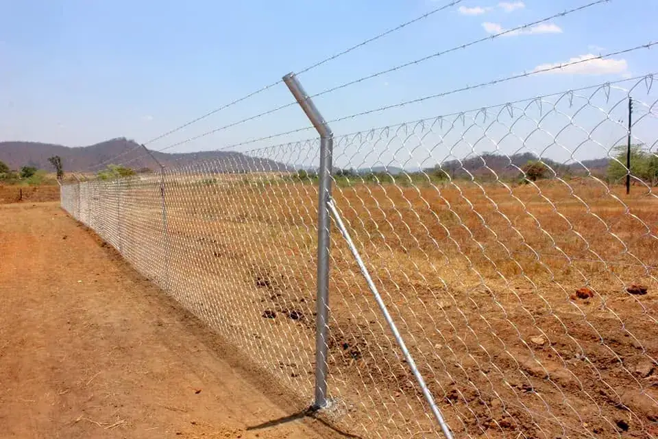 Framans Securities fencing installation and on-site project photo 17