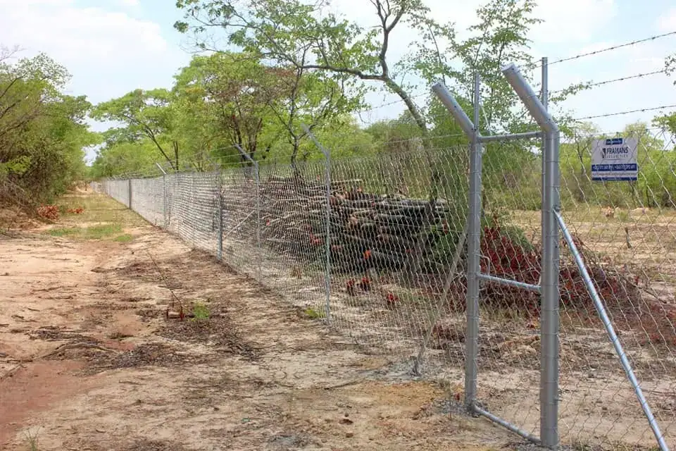 Framans Securities fencing installation and on-site project photo 20