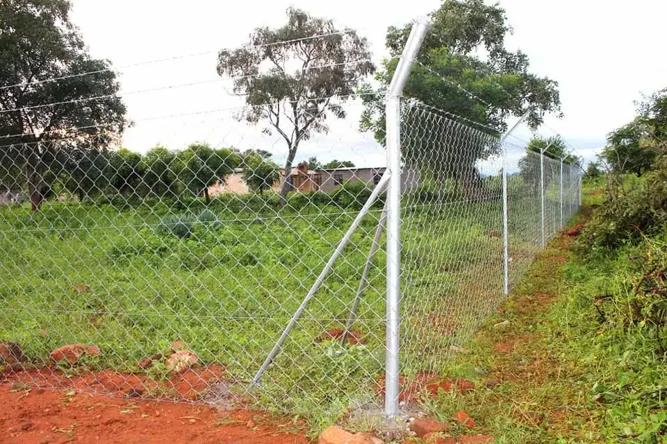Framans Securities fencing installation and on-site project photo 25