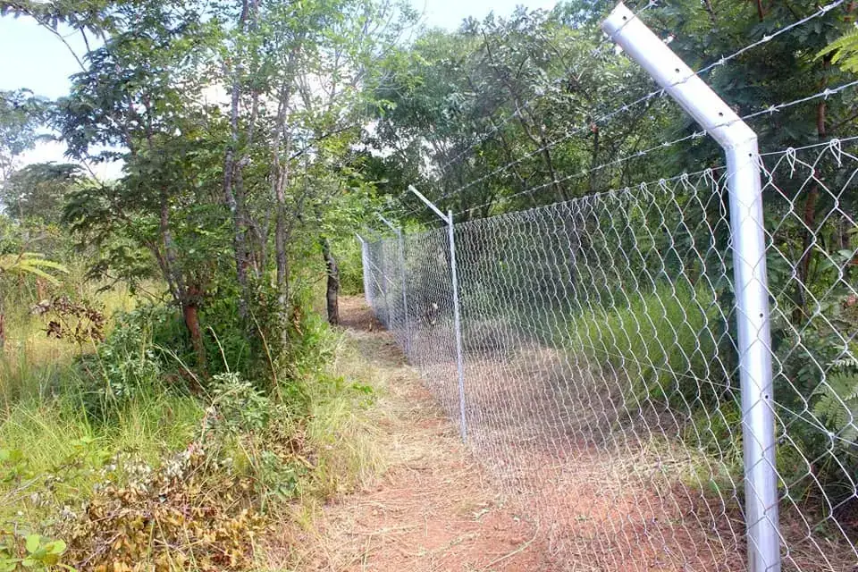 Framans Securities fencing installation and on-site project photo 27