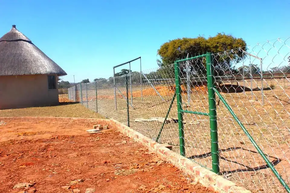 Framans Securities fencing installation and on-site project photo 30
