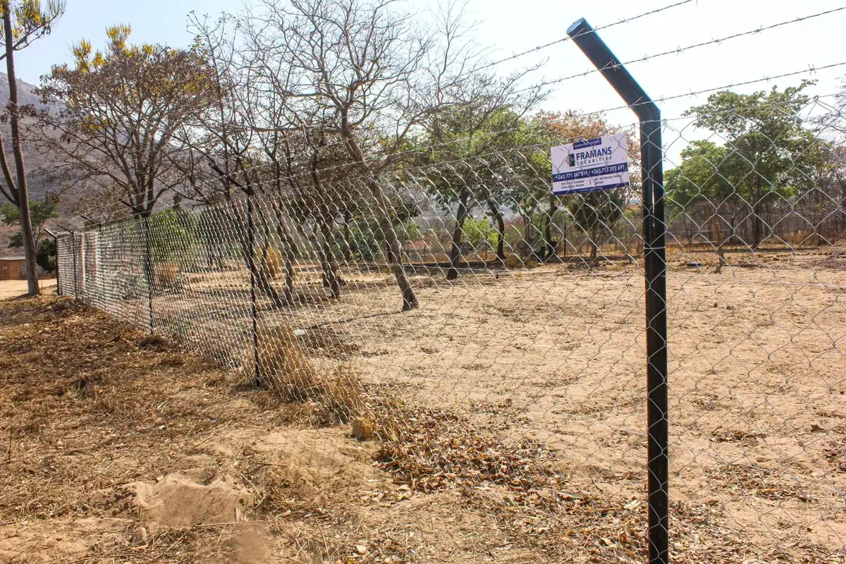 Framans Securities fencing installation and on-site project photo 37