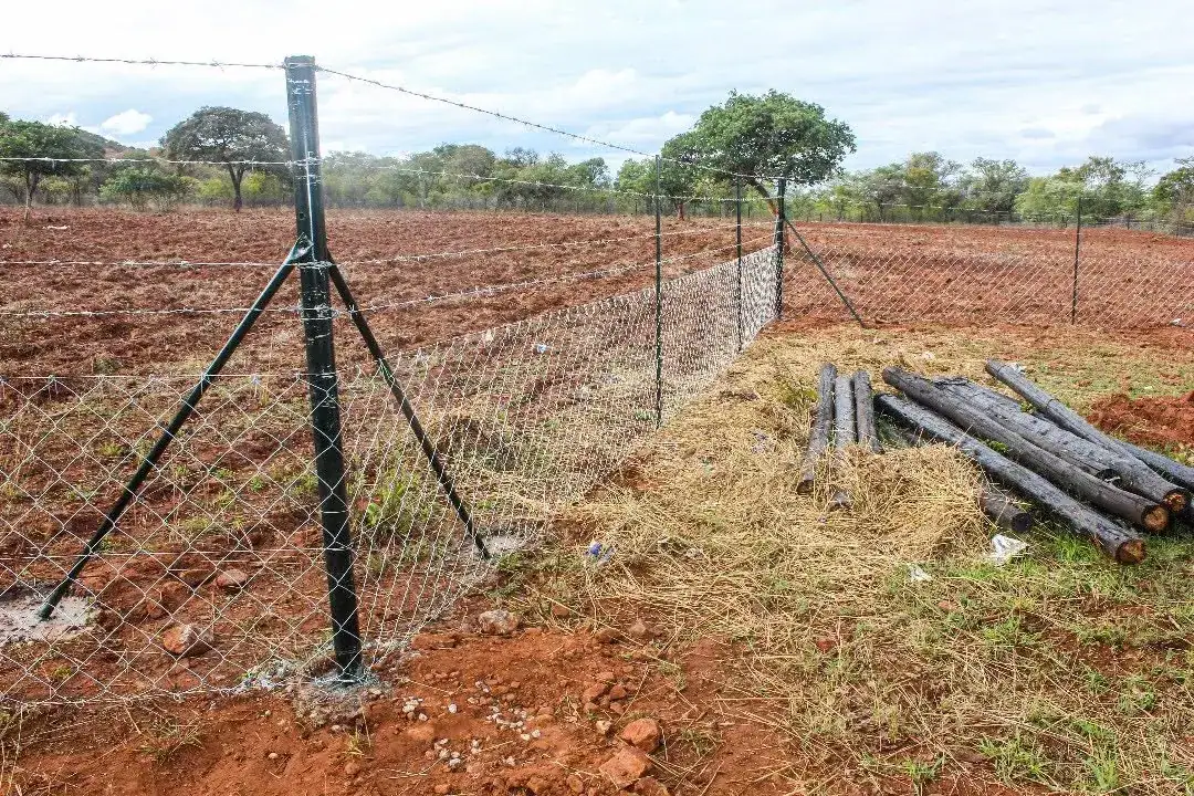 Framans Securities fencing installation and on-site project photo 55
